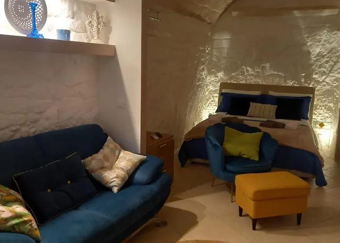 Nima * Ostuni